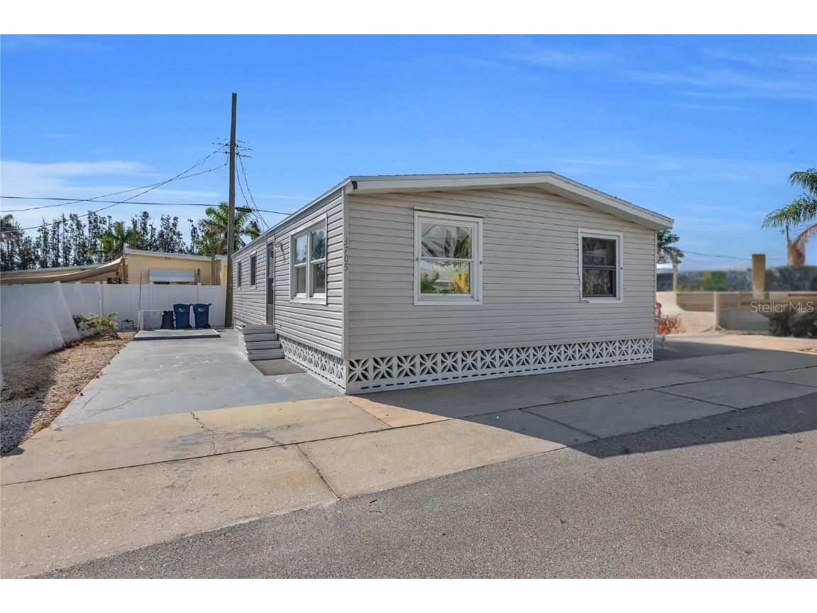 3705 116th Street Court W Bradenton FL 34210 A4660978 image2