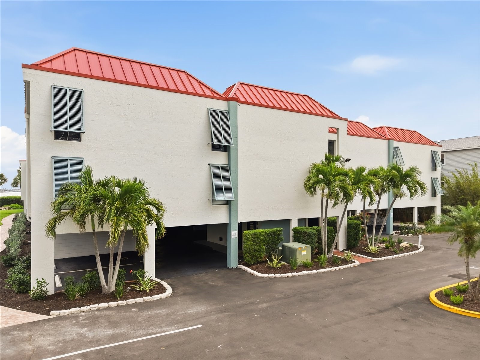 3705 E Bay Drive #117 Holmes Beach FL 34217 A4693492 image1