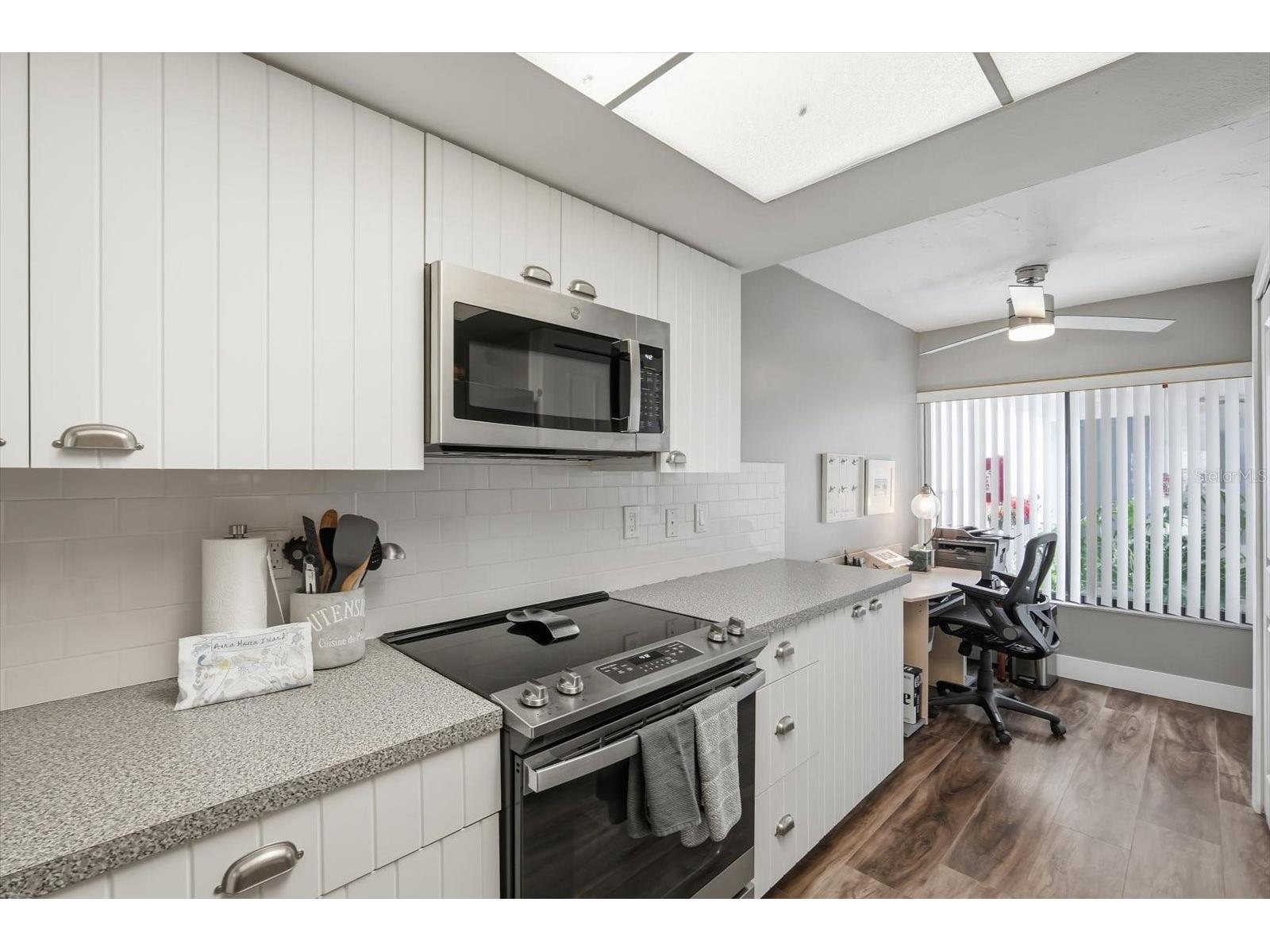 3705 E Bay Drive #117 Holmes Beach FL 34217 A4693492 image10