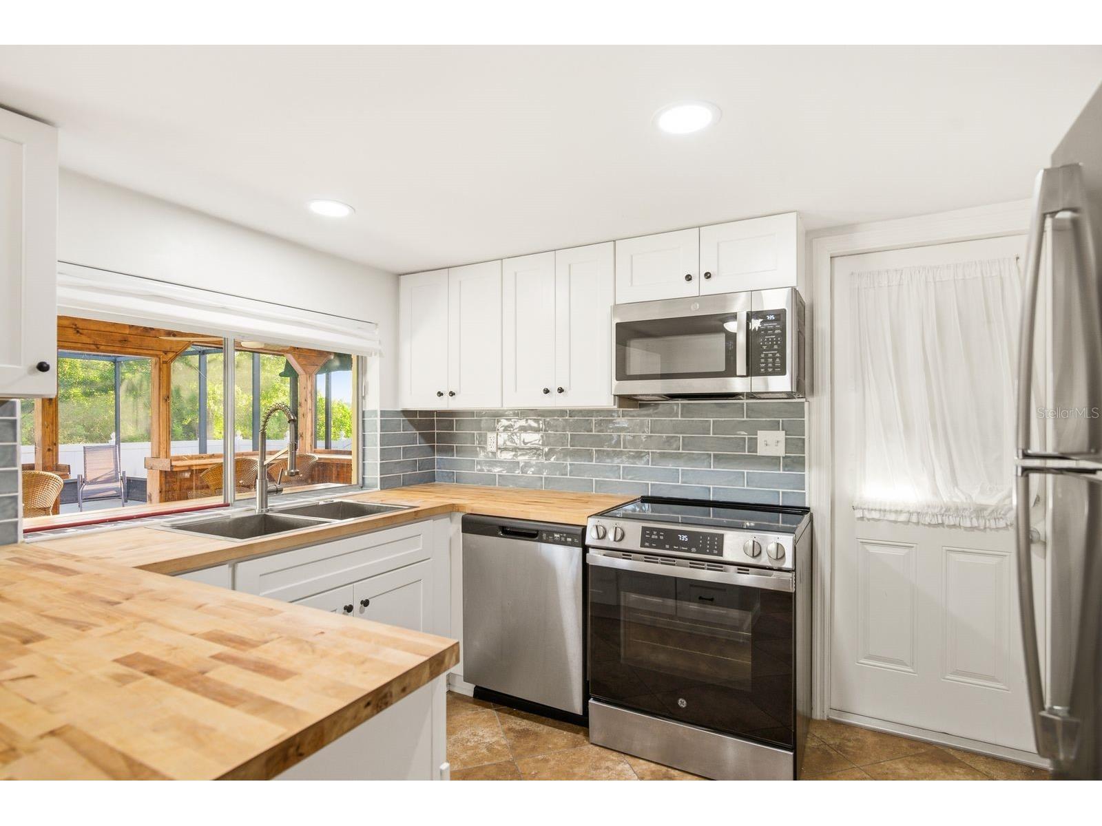 3705 Grayton Drive New Port Richey FL 34652 - SAWYER'S BASIN TB8506458 image15