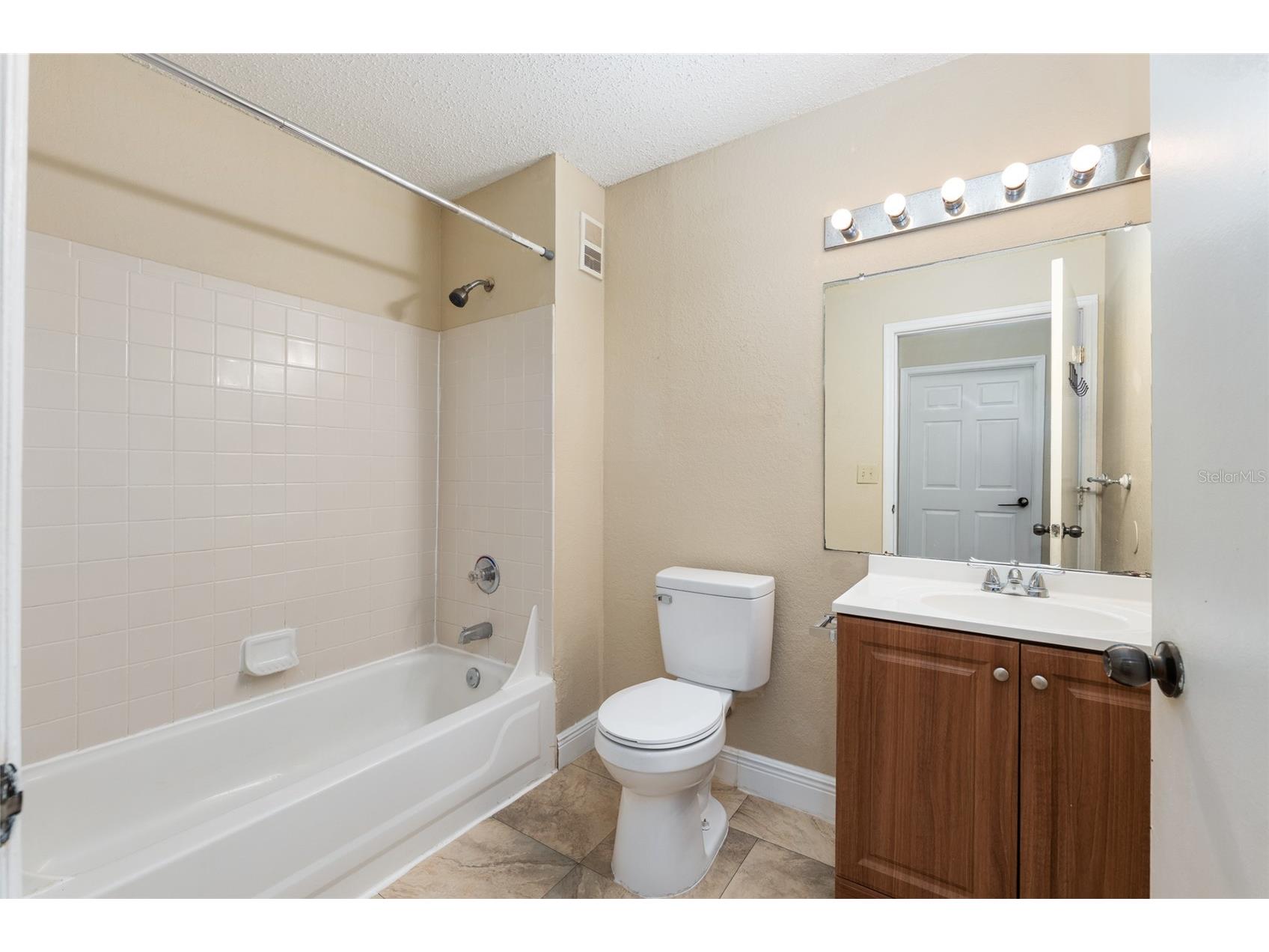 3705 SW 27th Street #214 Gainesville FL 32608 GC540190 image33