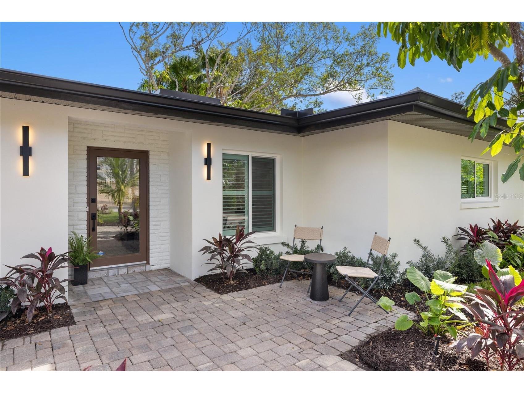 3705 Tangier Terrace Sarasota FL 34239 A4684889 image18