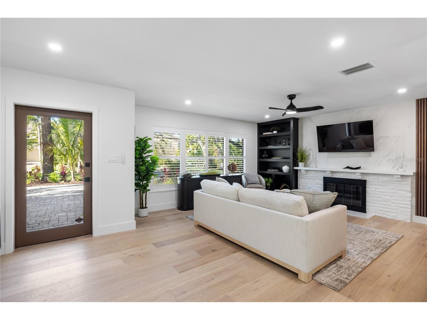 3705 Tangier Terrace Sarasota FL 34239 A4684889 image21