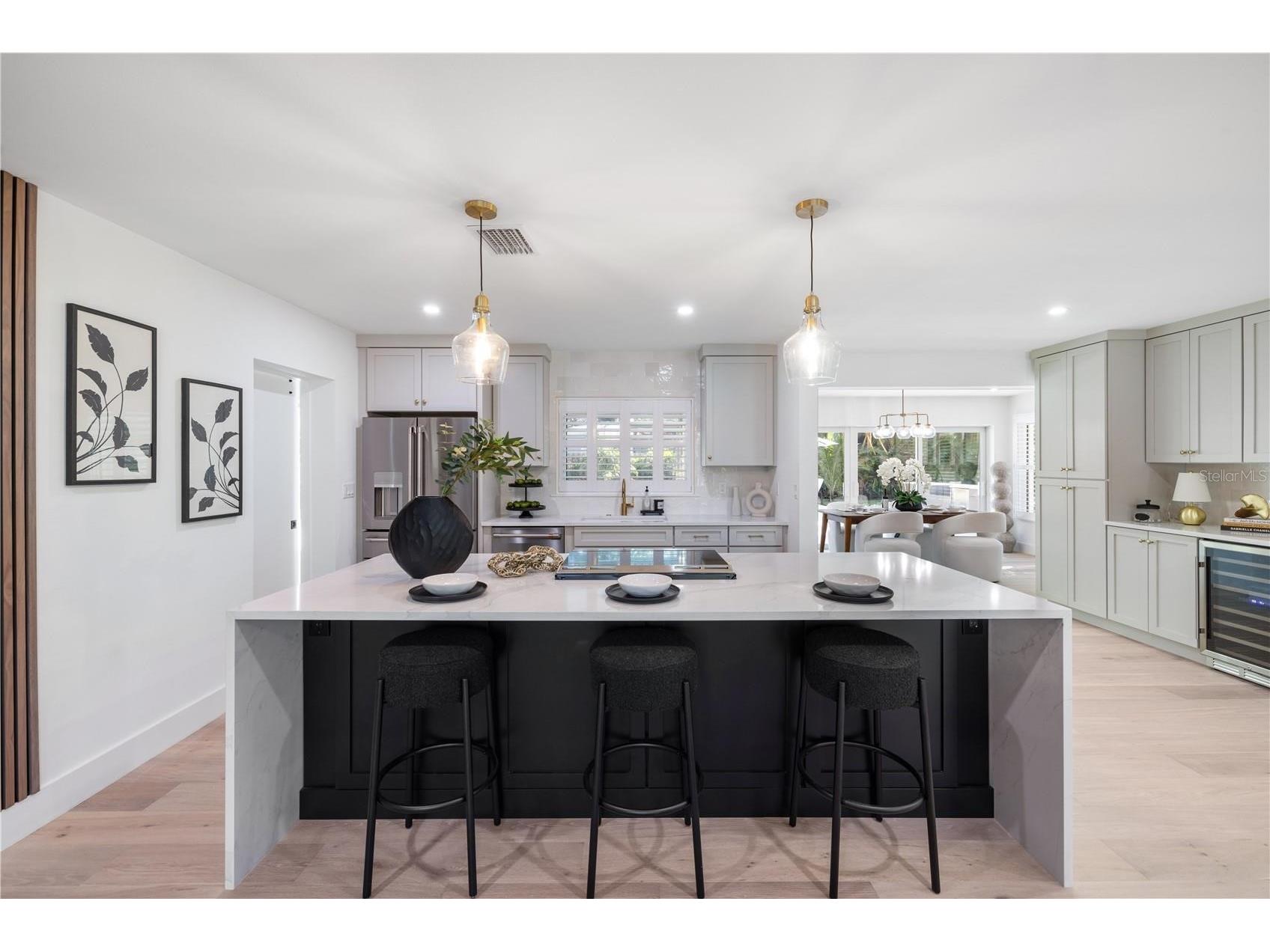 3705 Tangier Terrace Sarasota FL 34239 A4684889 image31