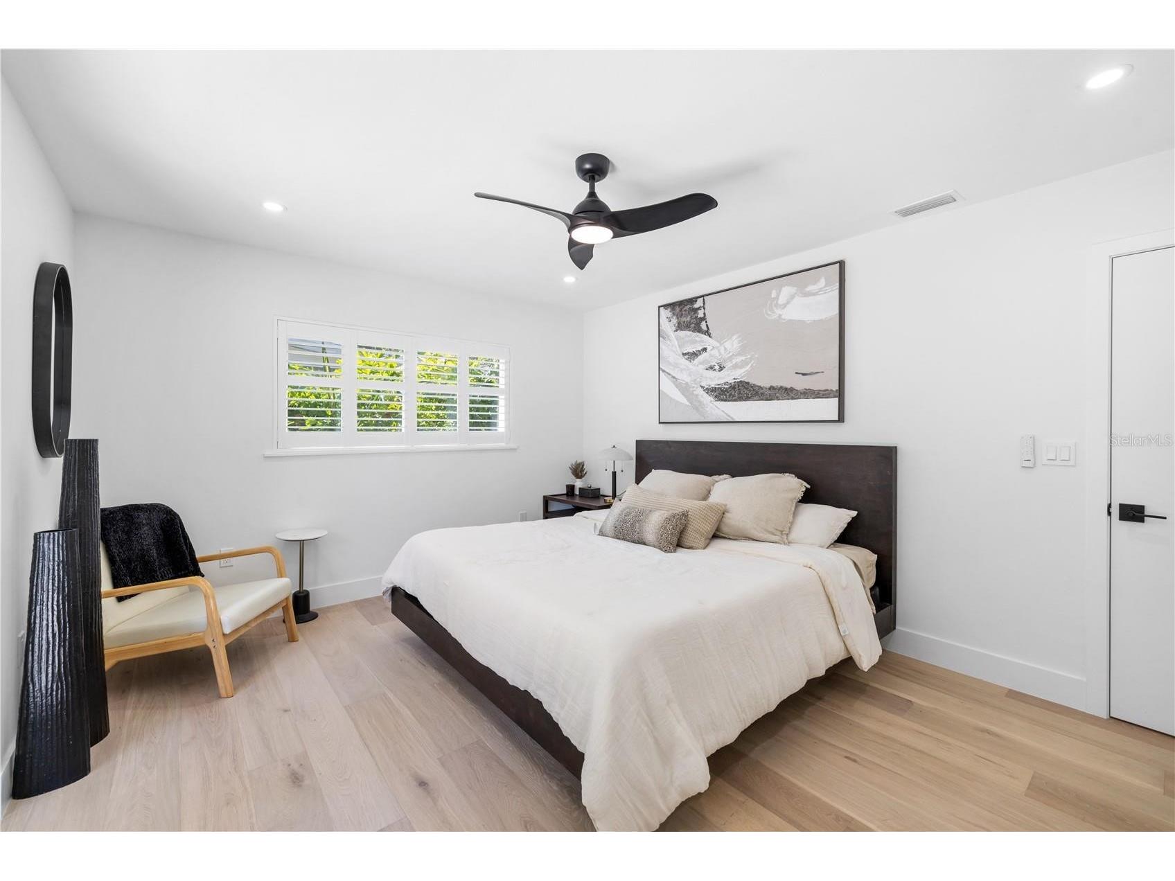 3705 Tangier Terrace Sarasota FL 34239 A4684889 image38