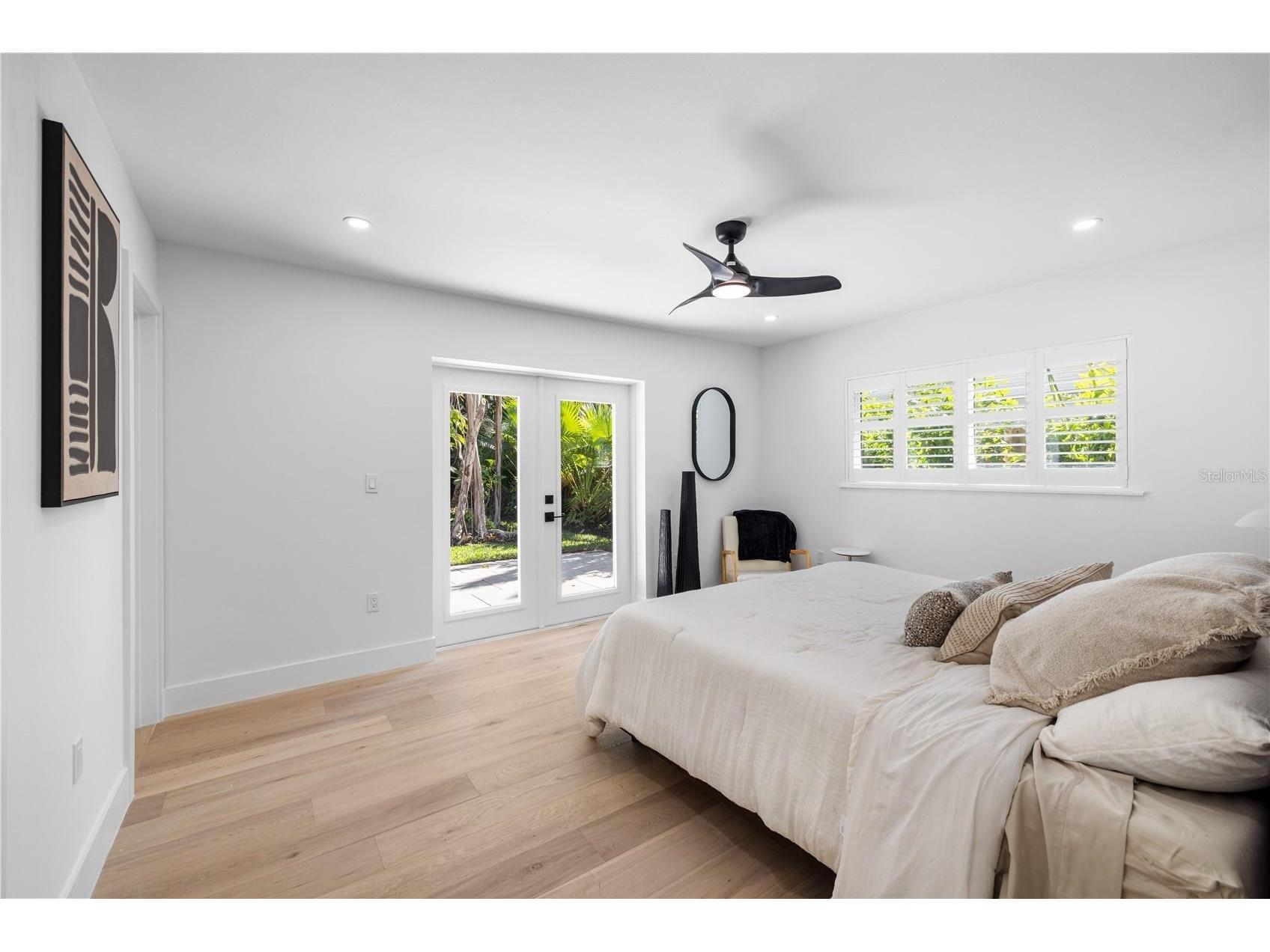 3705 Tangier Terrace Sarasota FL 34239 A4684889 image40