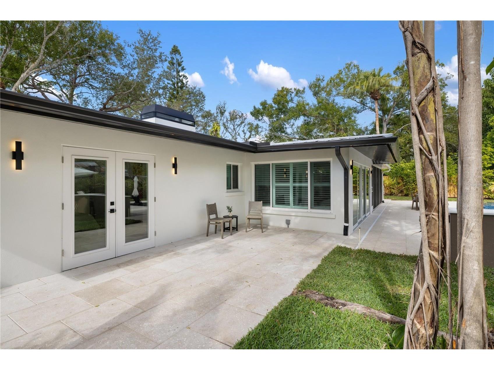 3705 Tangier Terrace Sarasota FL 34239 A4684889 image41