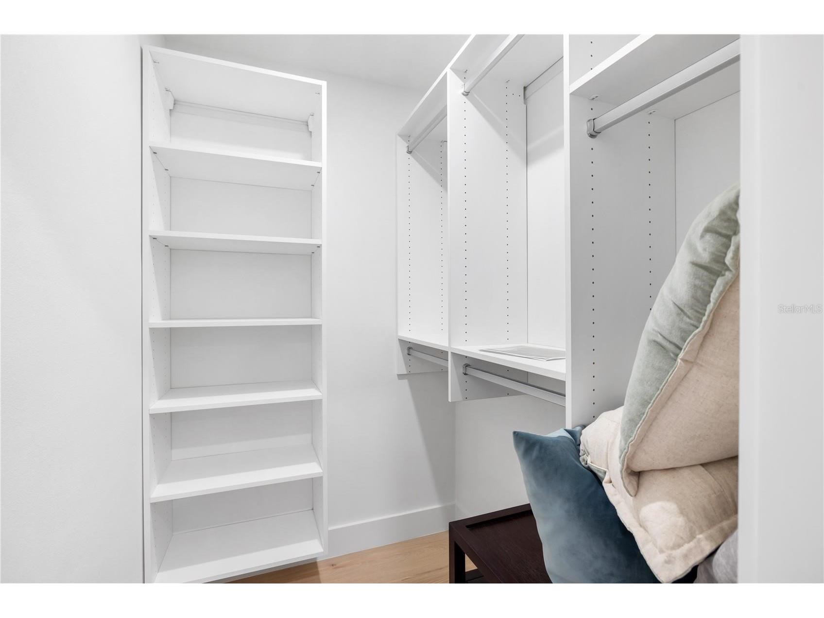 3705 Tangier Terrace Sarasota FL 34239 A4684889 image51