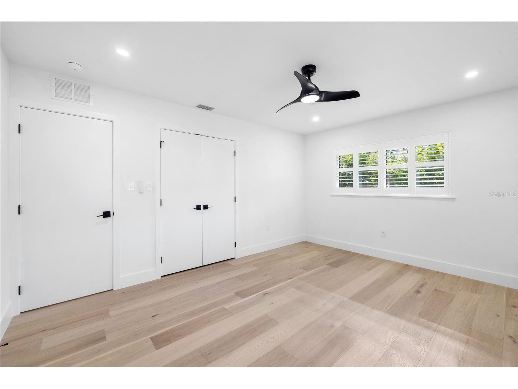 3705 Tangier Terrace Sarasota FL 34239 A4684889 image55