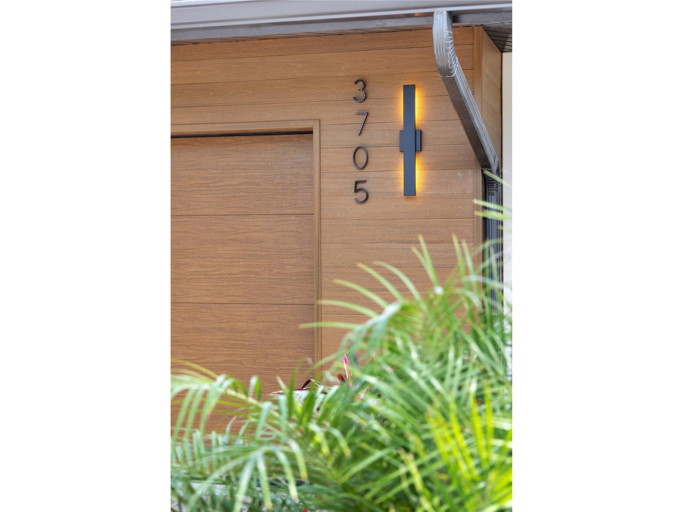 3705 Tangier Terrace Sarasota FL 34239 A4684889 image72