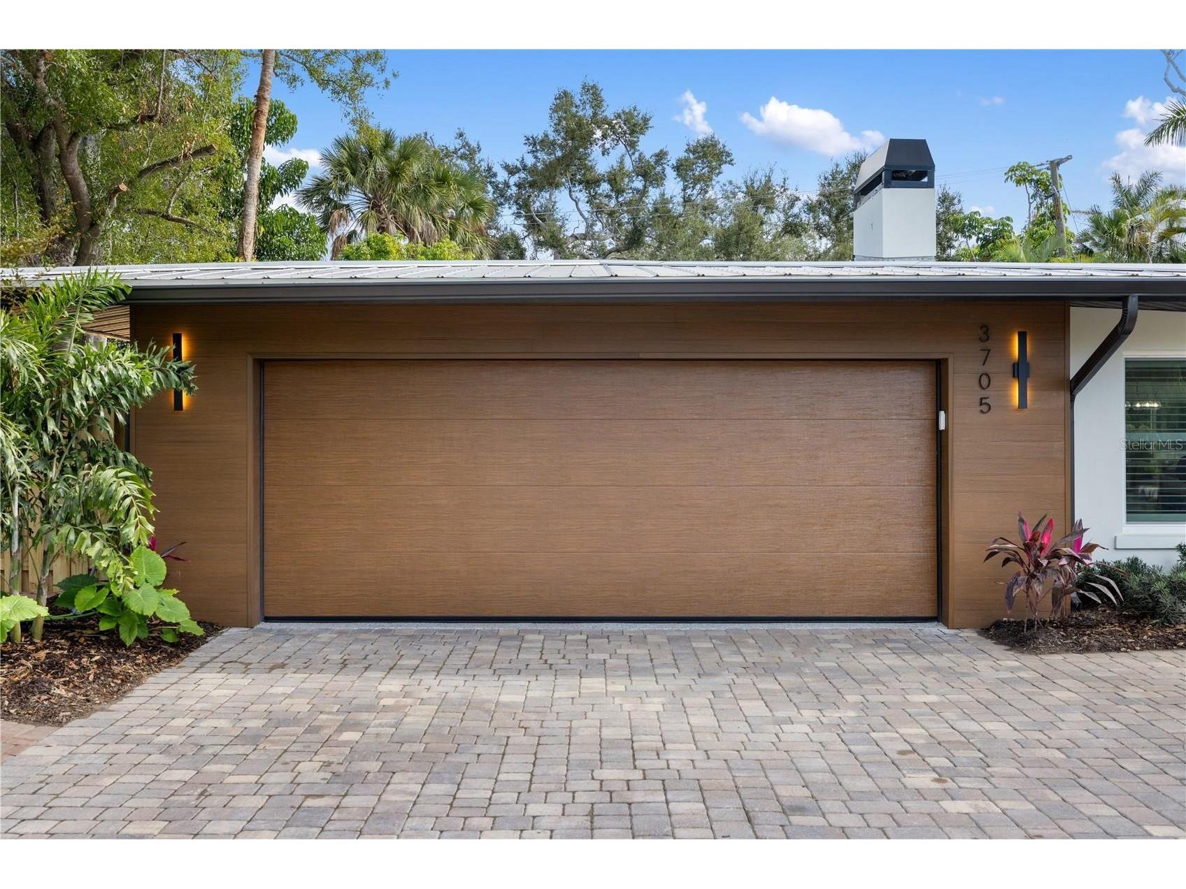 3705 Tangier Terrace Sarasota FL 34239 A4684889 image9