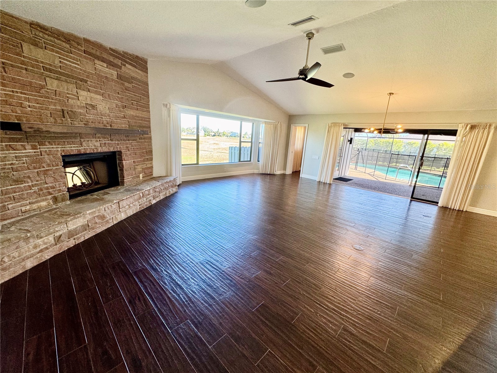 3705 Torrey Pines Boulevard Sarasota FL 34238 A4670036 image16