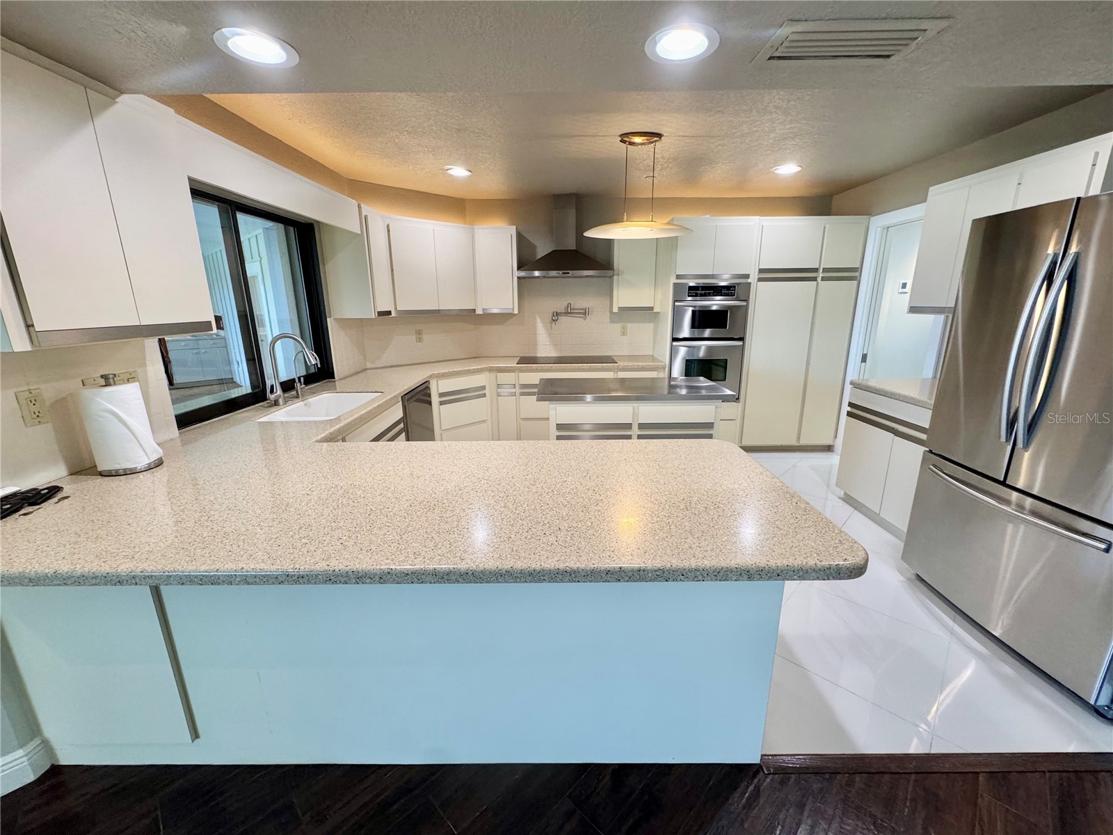 3705 Torrey Pines Boulevard Sarasota FL 34238 A4670036 image40