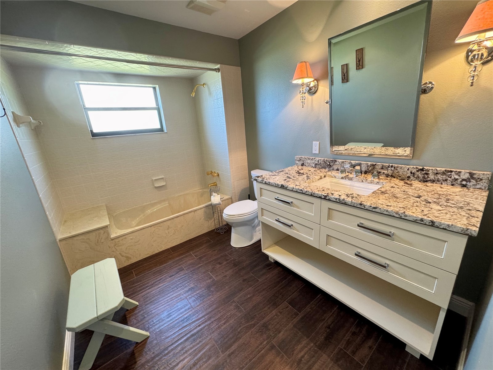 3705 Torrey Pines Boulevard Sarasota FL 34238 A4670036 image46