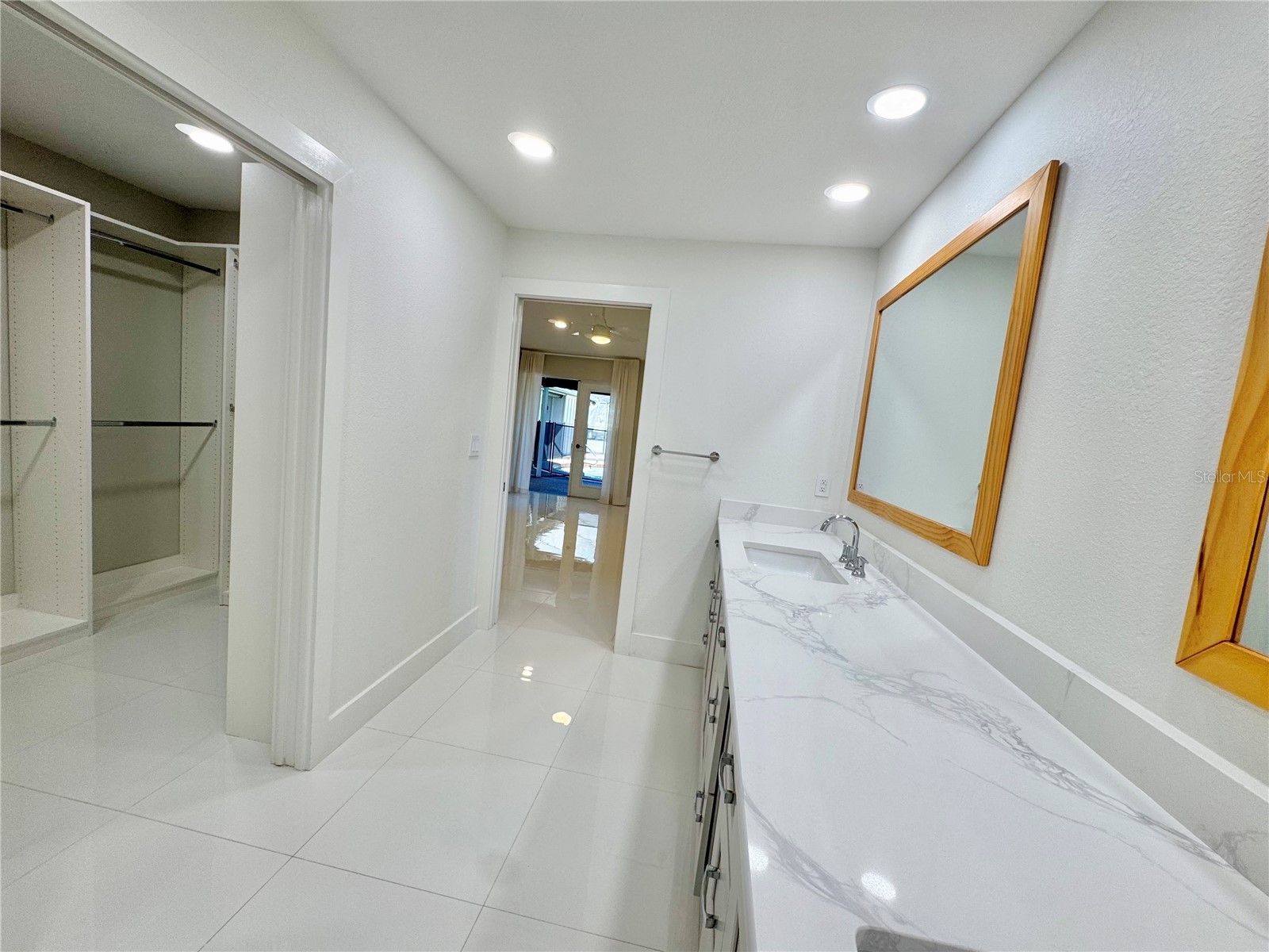 3705 Torrey Pines Boulevard Sarasota FL 34238 A4670036 image66