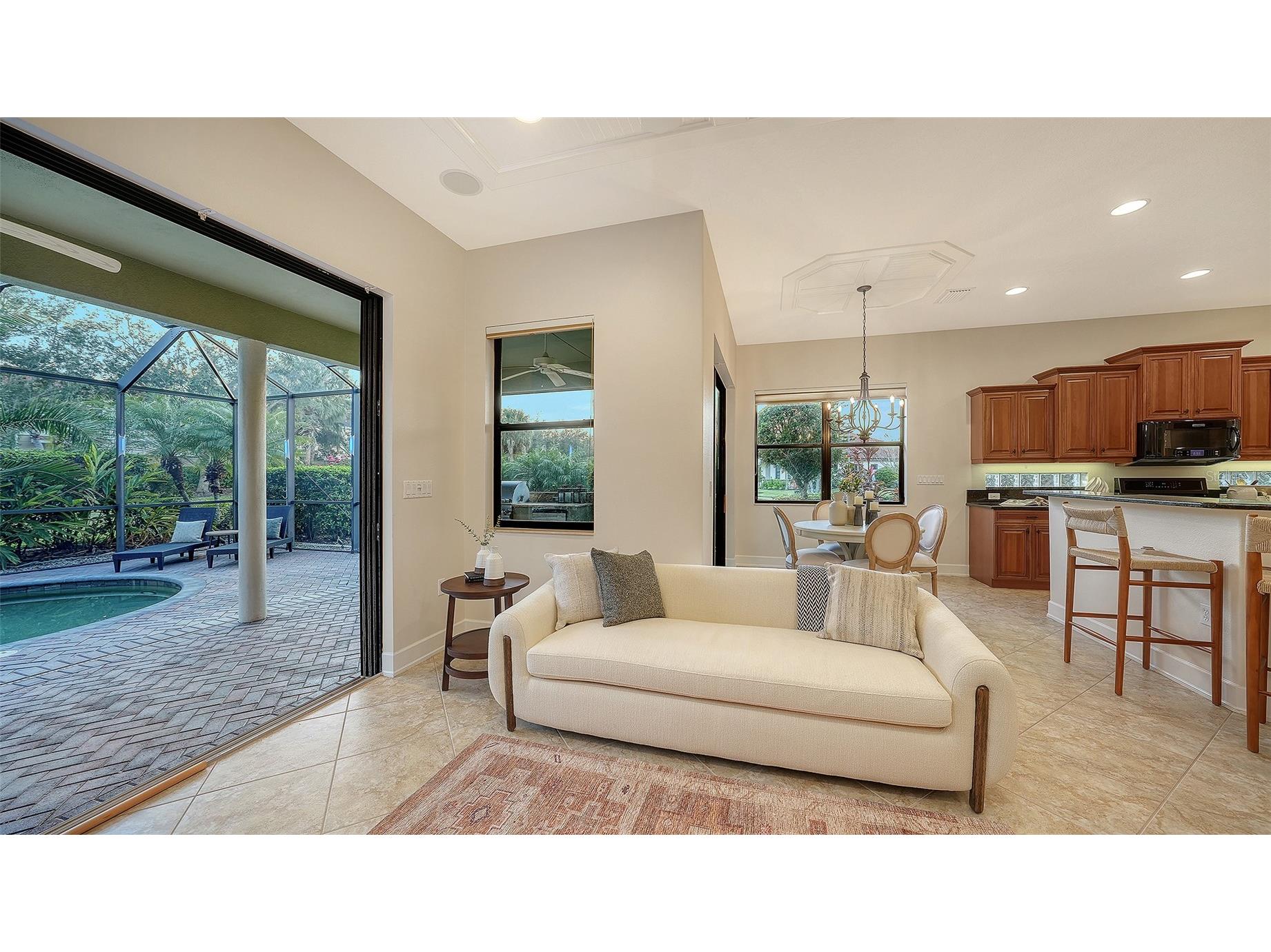 3706 80th Drive E Sarasota FL 34243 A4671730 image17