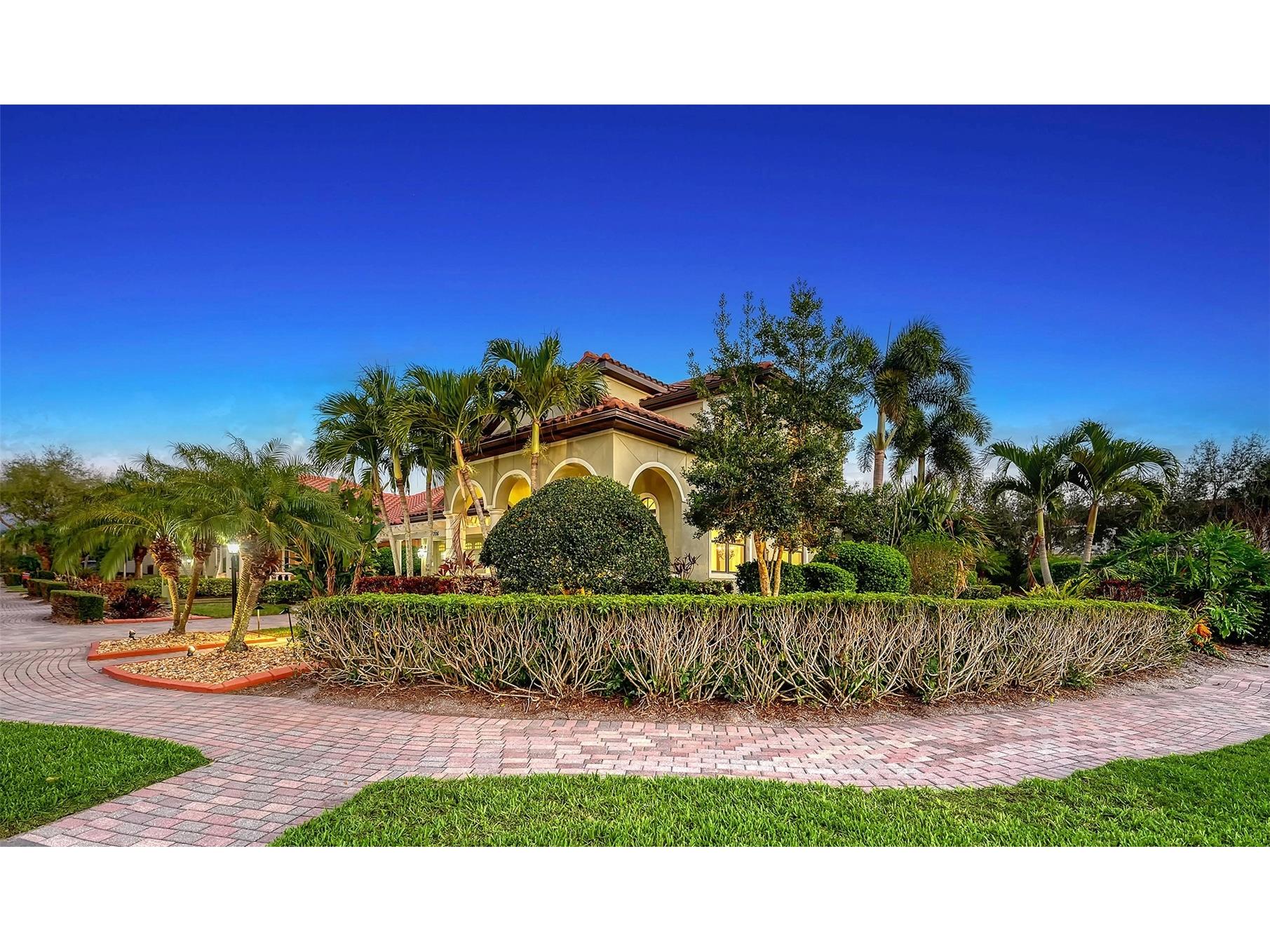 3706 80th Drive E Sarasota FL 34243 A4671730 image4