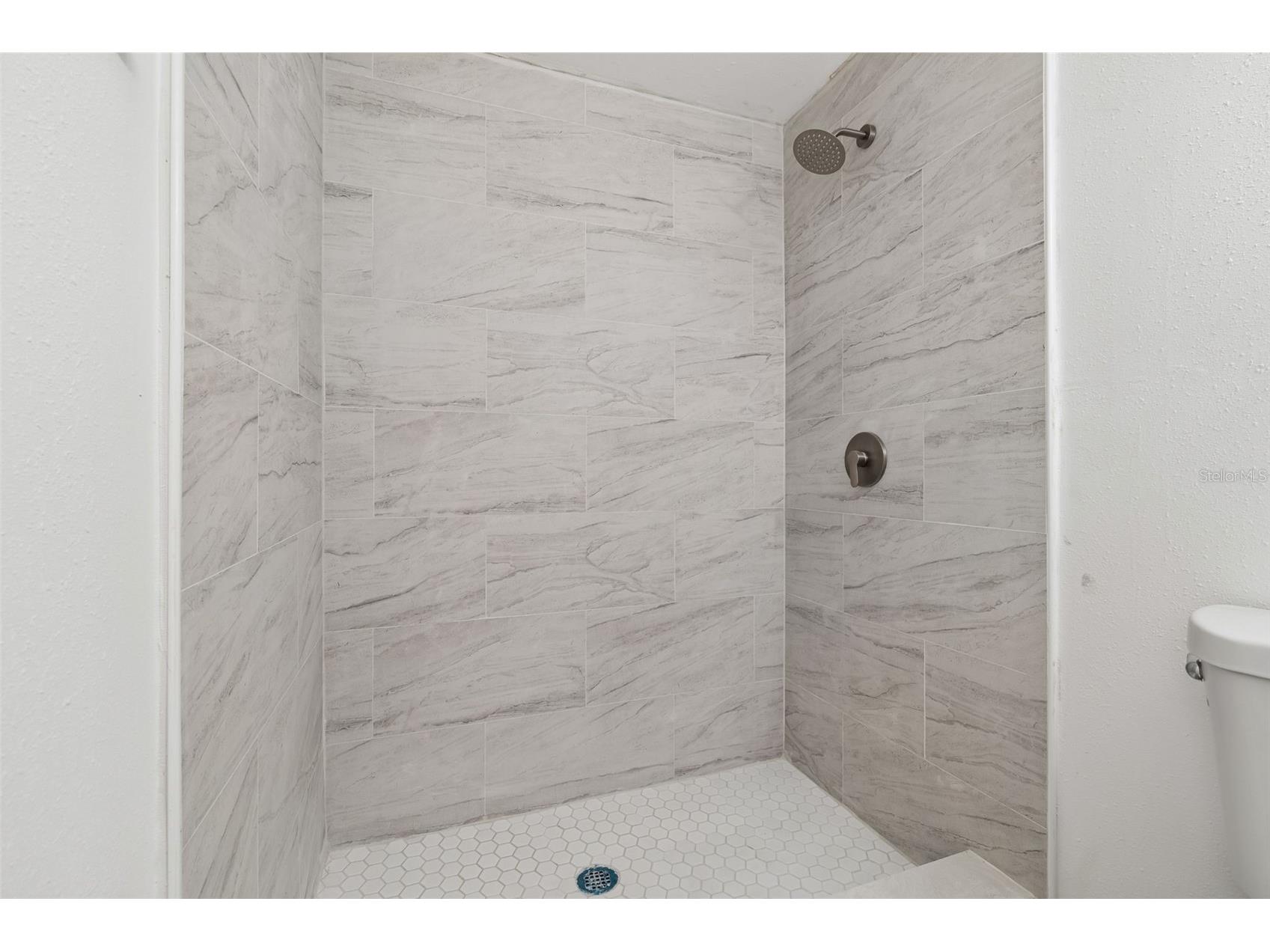 3706 Beechwood Boulevard Tampa FL 33619 TB8502140 image23