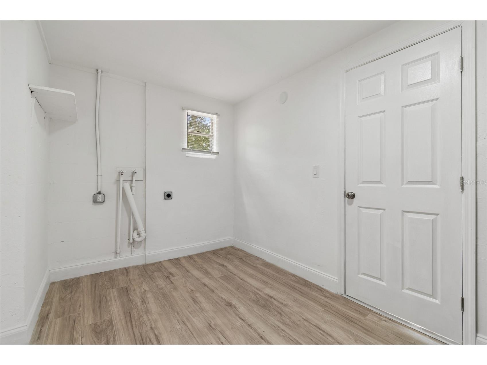 3706 Beechwood Boulevard Tampa FL 33619 TB8502140 image25