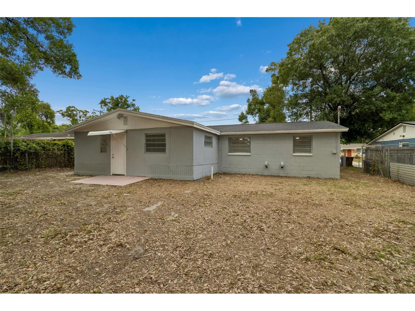 3706 Beechwood Boulevard Tampa FL 33619 TB8502140 image35