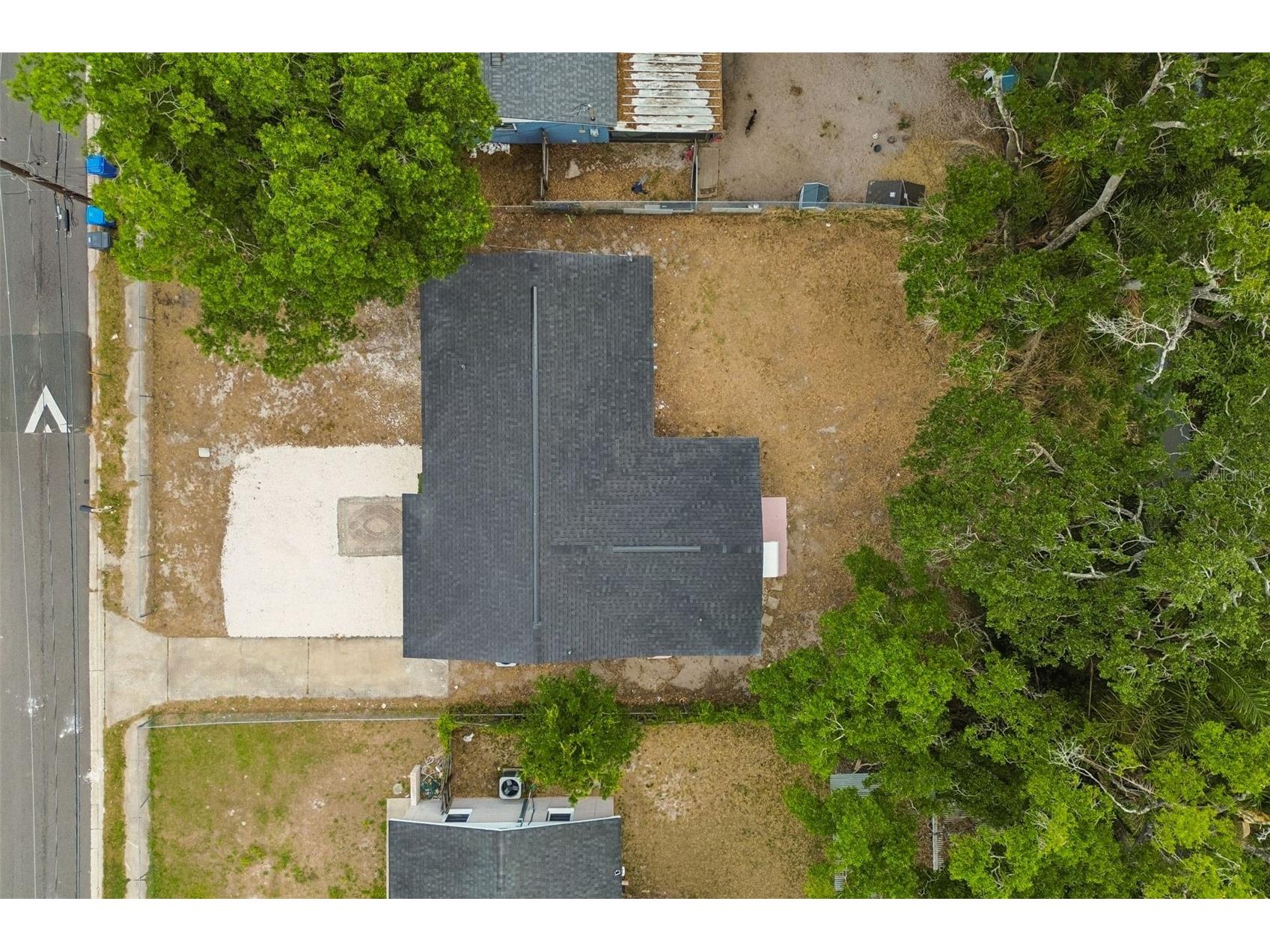 3706 Beechwood Boulevard Tampa FL 33619 TB8502140 image38