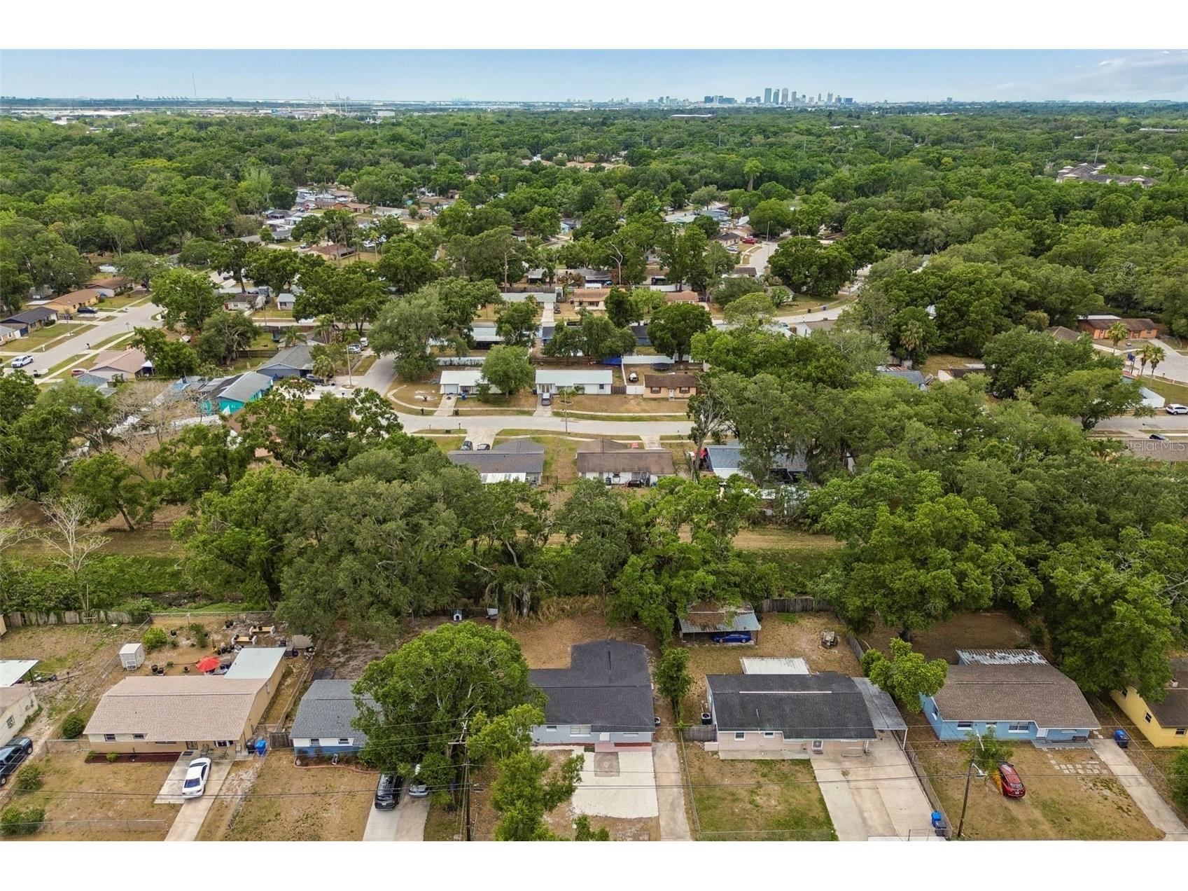 3706 Beechwood Boulevard Tampa FL 33619 TB8502140 image39