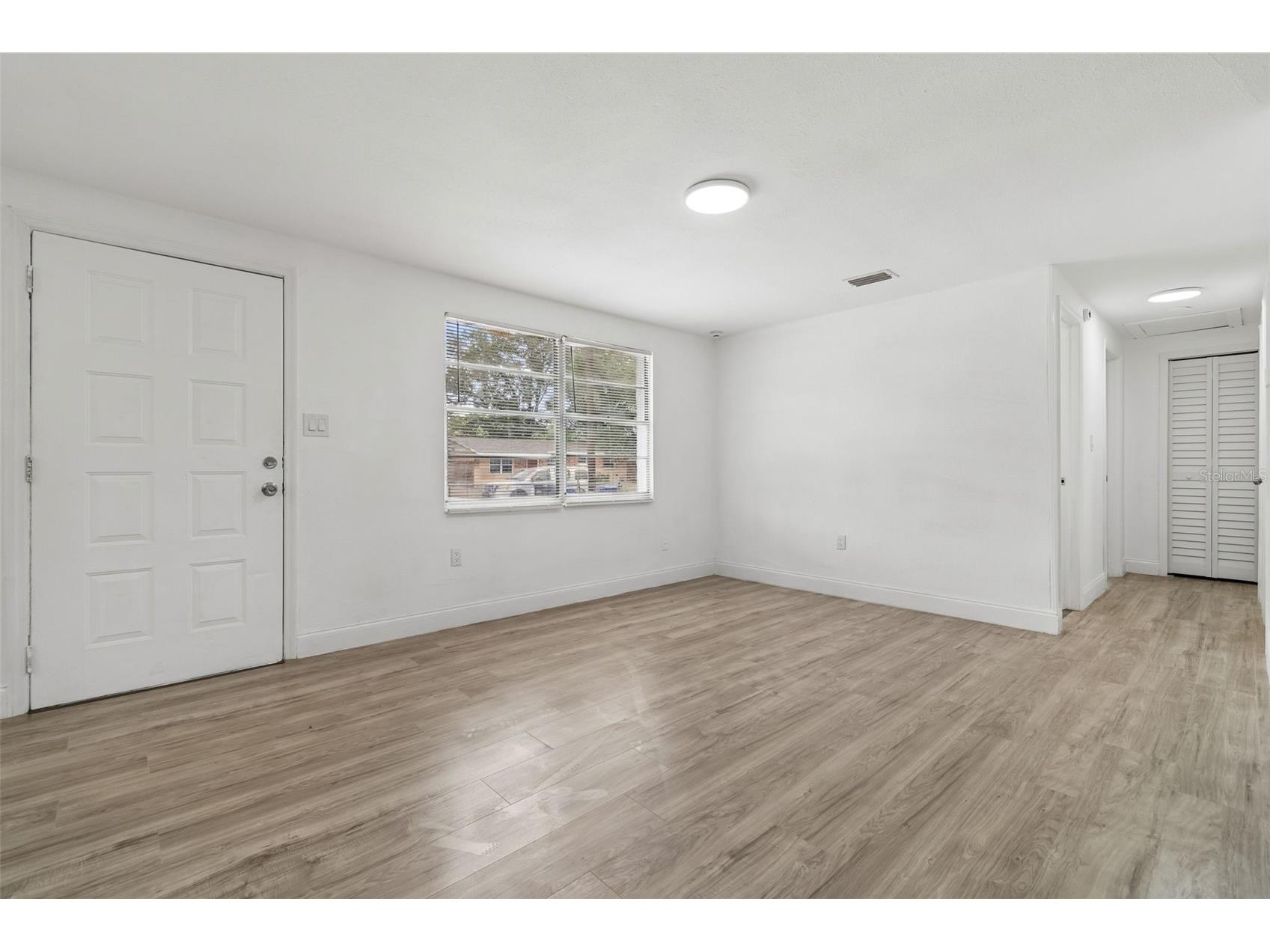 3706 Beechwood Boulevard Tampa FL 33619 TB8502140 image7