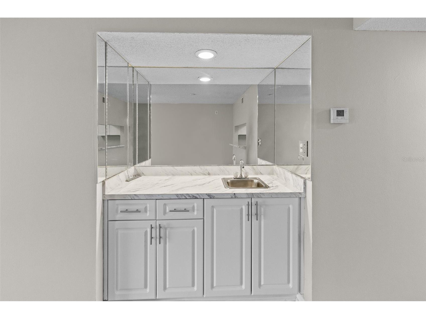 3706 Greenery Court #206 Tampa FL 33618 TB8376575 image9