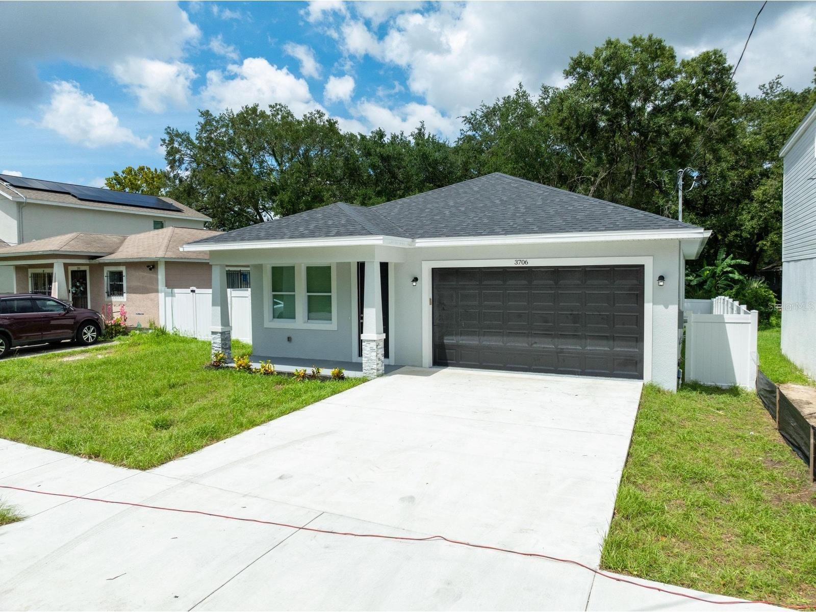 3706 Wiggins Leaf Street Tampa FL 33619 W7884341 image1