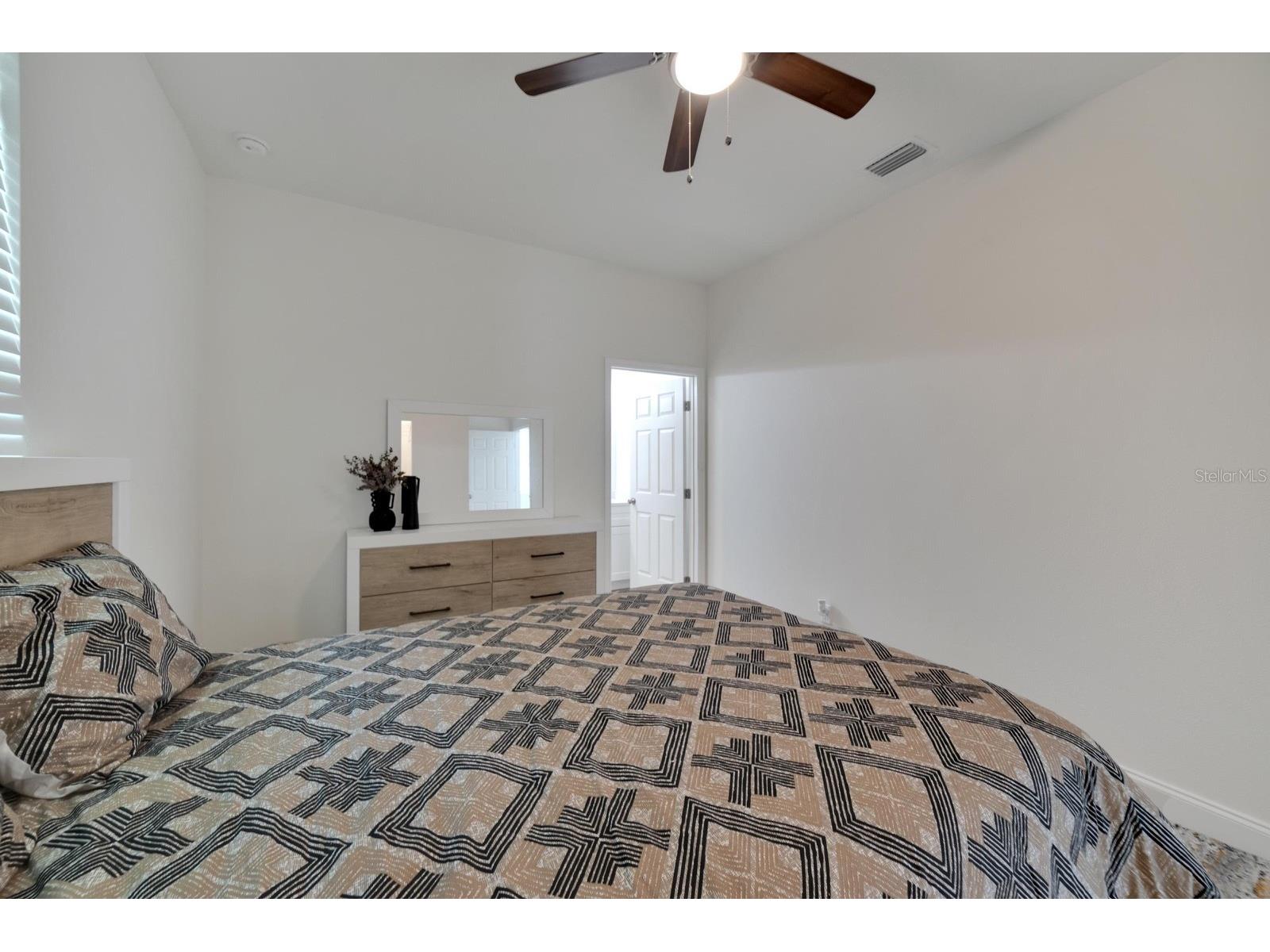 3706 Wiggins Leaf Street Tampa FL 33619 W7884341 image21