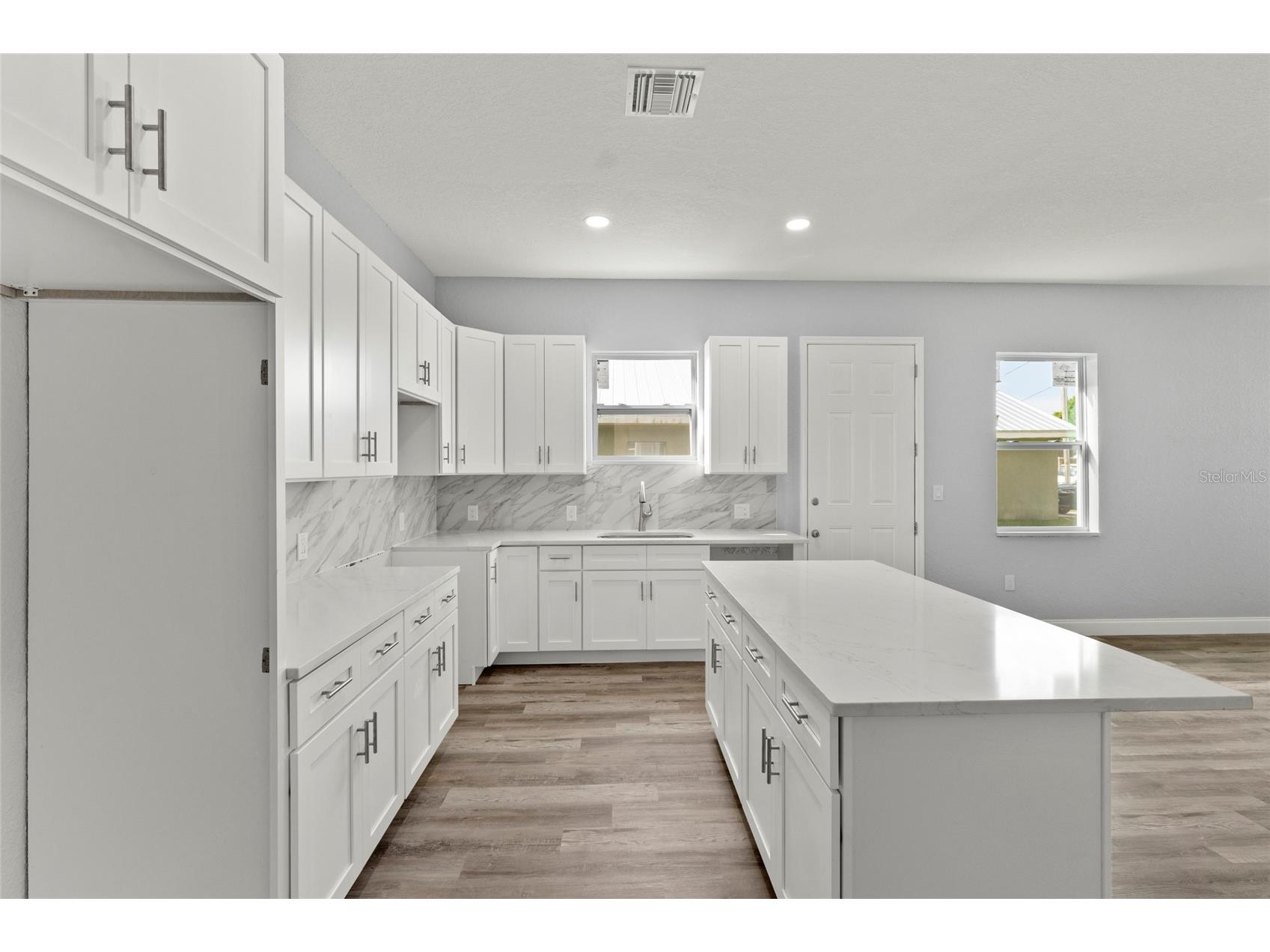 3707 20th Street E Bradenton FL 34208 A4686430 image3