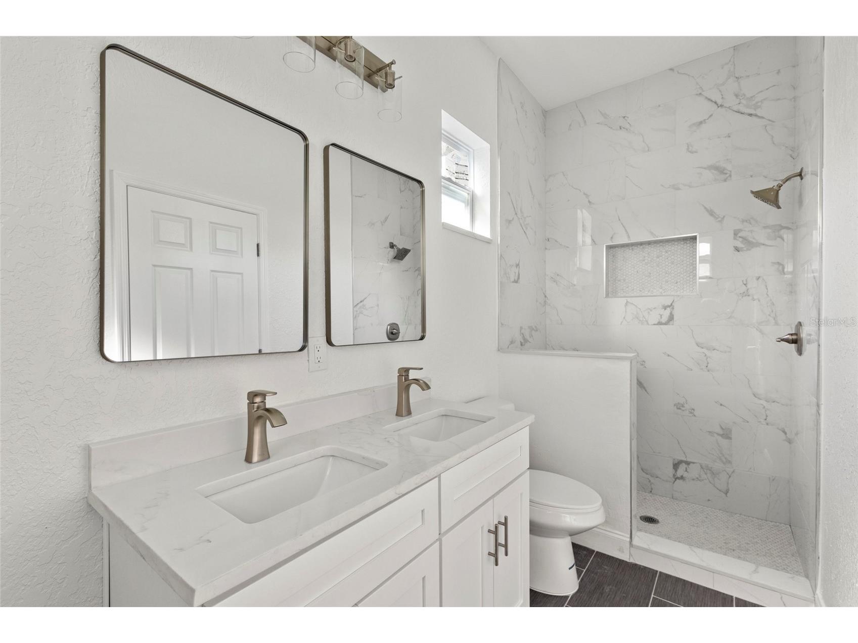 3707 20th Street E Bradenton FL 34208 A4686430 image9