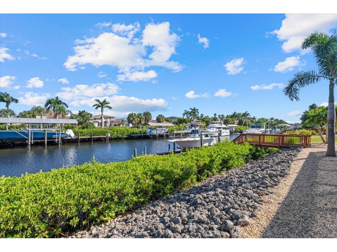 3707 5th Avenue NE Bradenton FL 34208 A4669981 image53