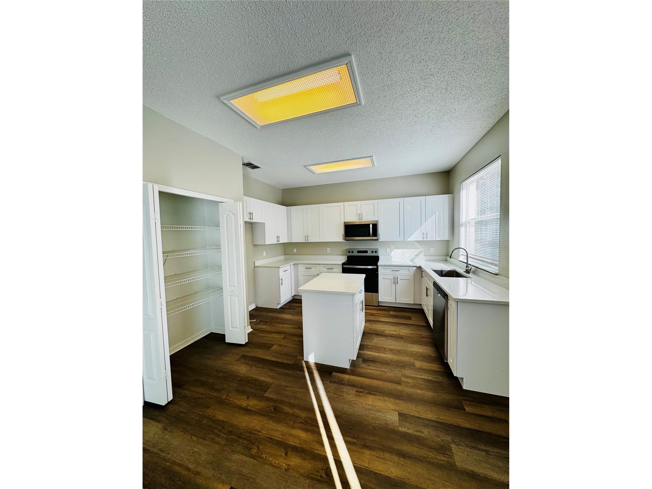 3707 Andover Cay Boulevard Orlando FL 32825 V4946481 image9