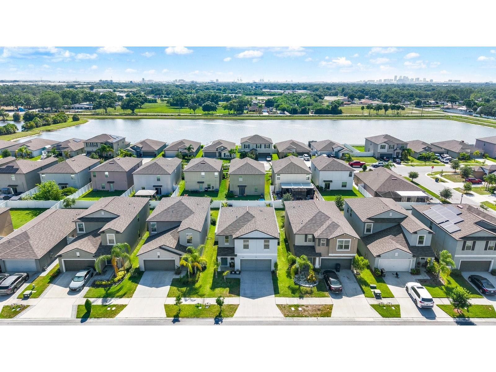 3707 Daisy Bloom Place Tampa FL 33619 TB8523472 image17