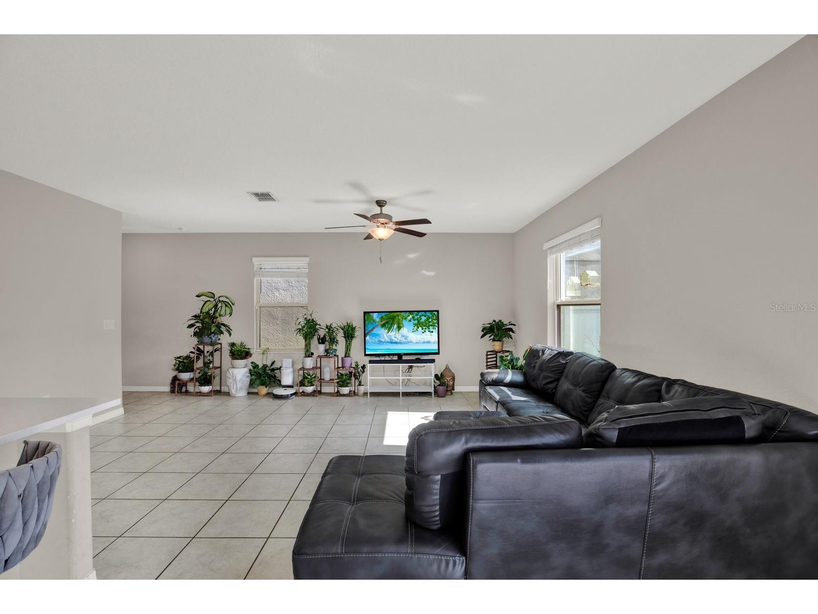 3707 Daisy Bloom Place Tampa FL 33619 TB8523472 image4