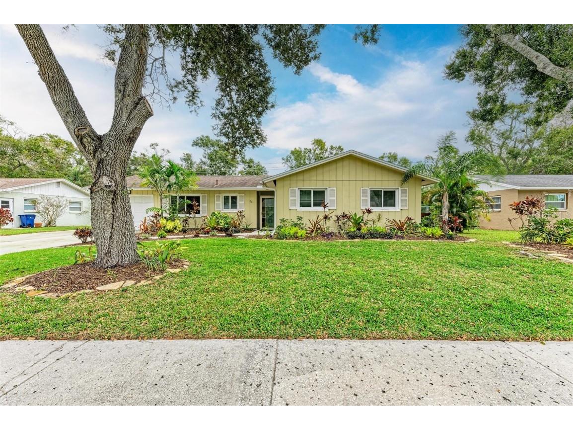 3707 Kingswood Drive Sarasota FL 34232 A4594508 image1