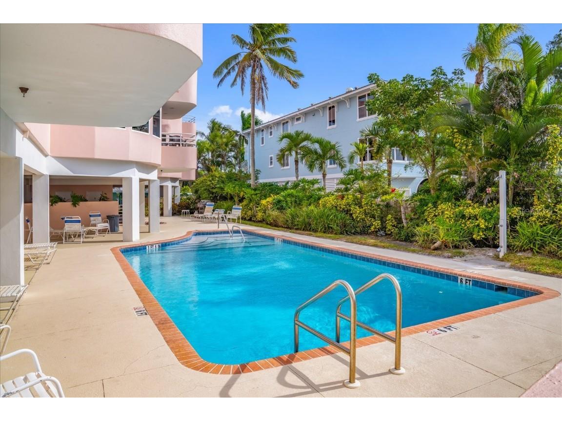 3708 Gulf Drive #1 Holmes Beach FL 34217 - GULF OF AMERICA A4673770 image30