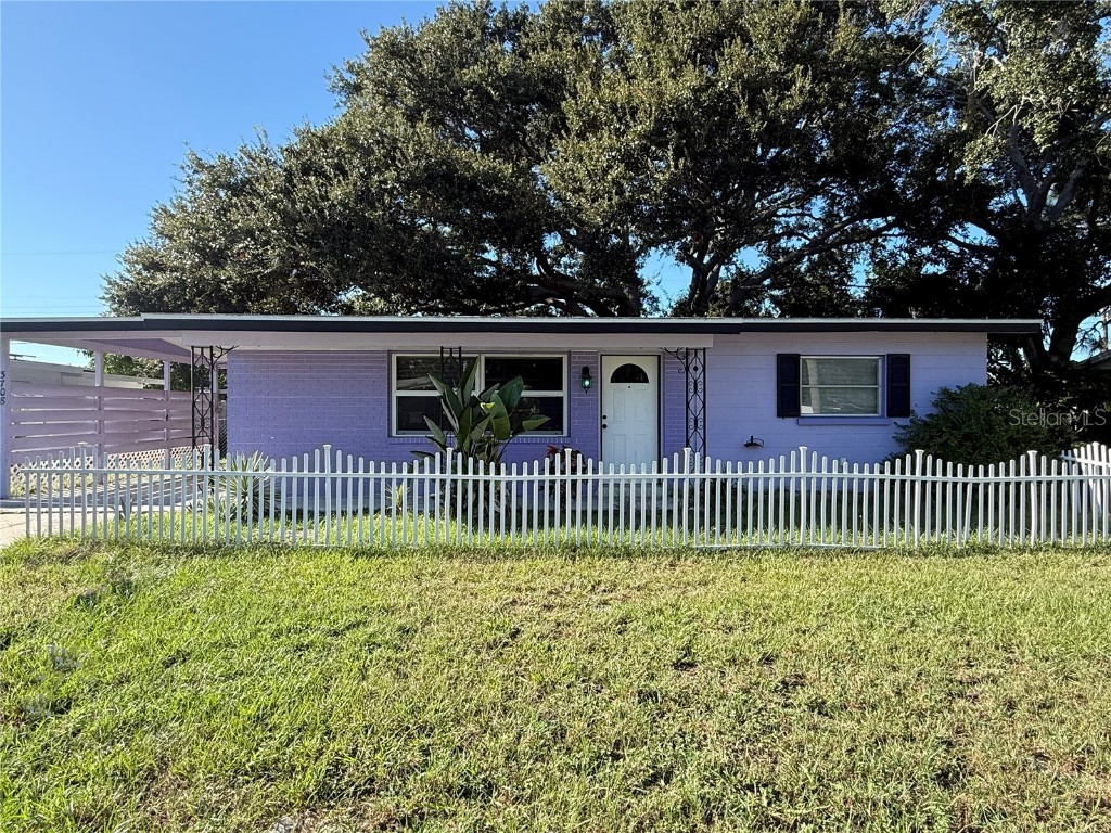 3708 Lalani Boulevard Sarasota FL 34232 A4668114 image1