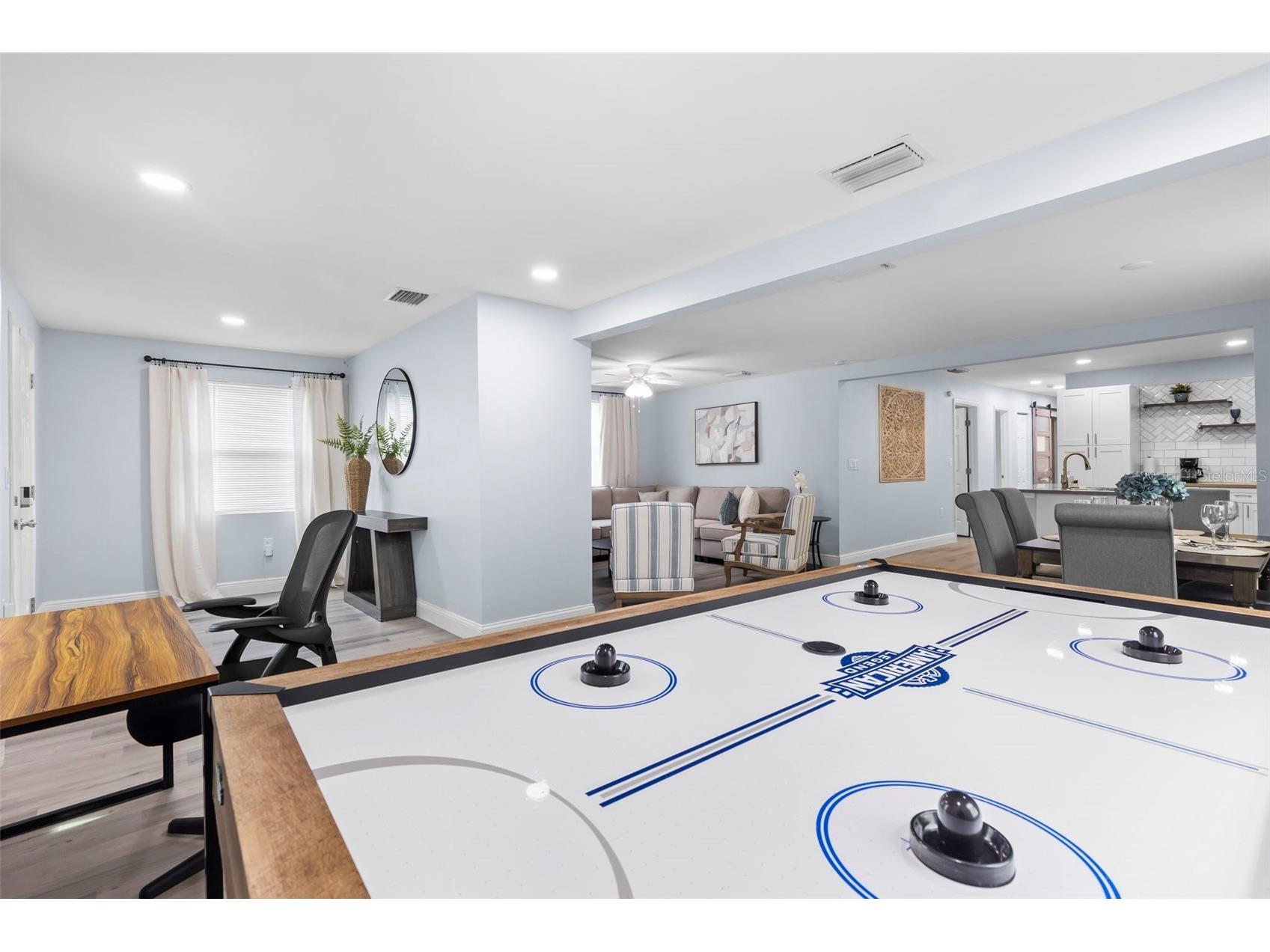 3708 N 56th Street Tampa FL 33619 TB8463437 image5