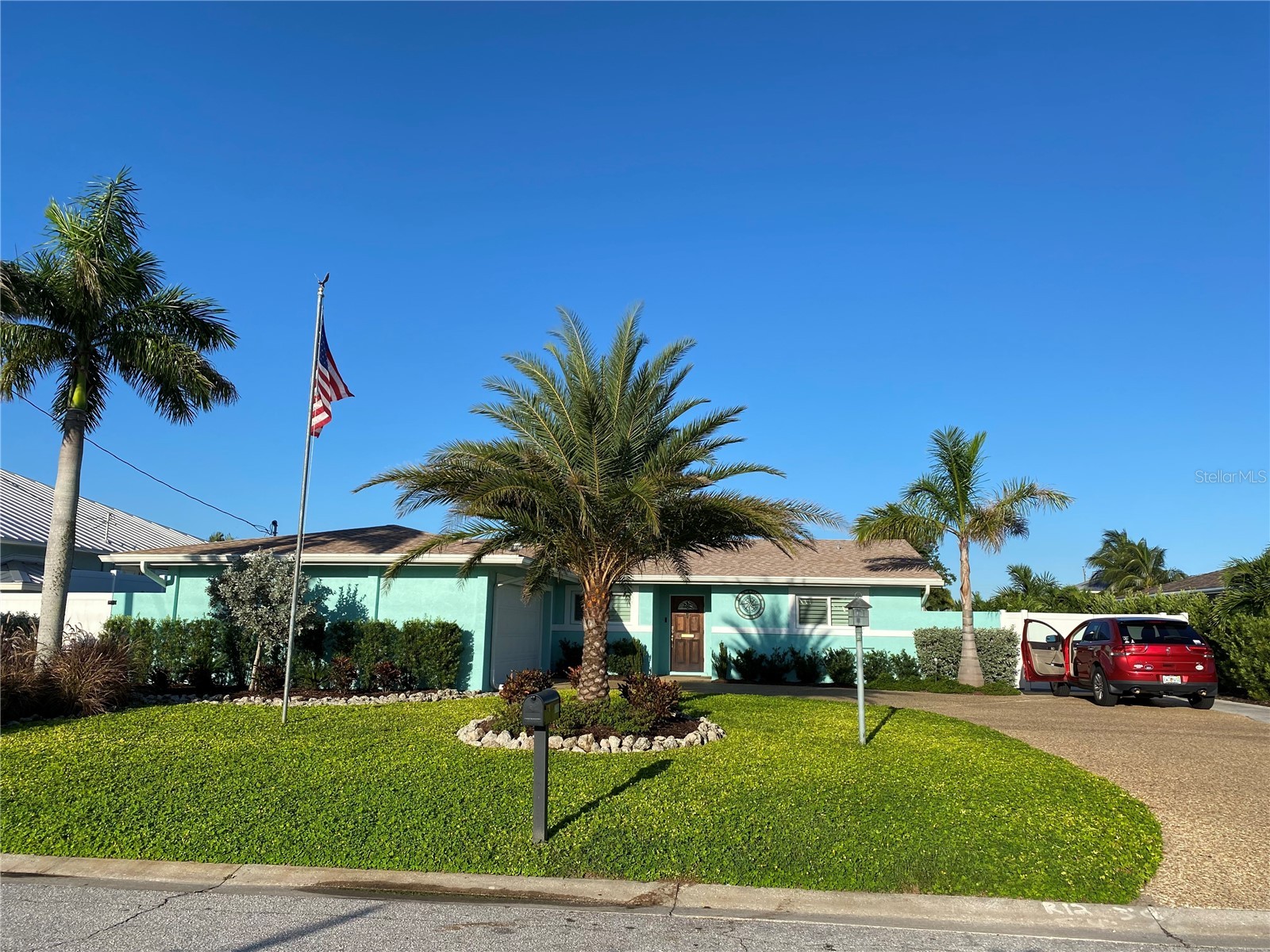 3708 Royal Palm Drive Bradenton FL 34210 - PALMA SOLA BAY O6402017 image1