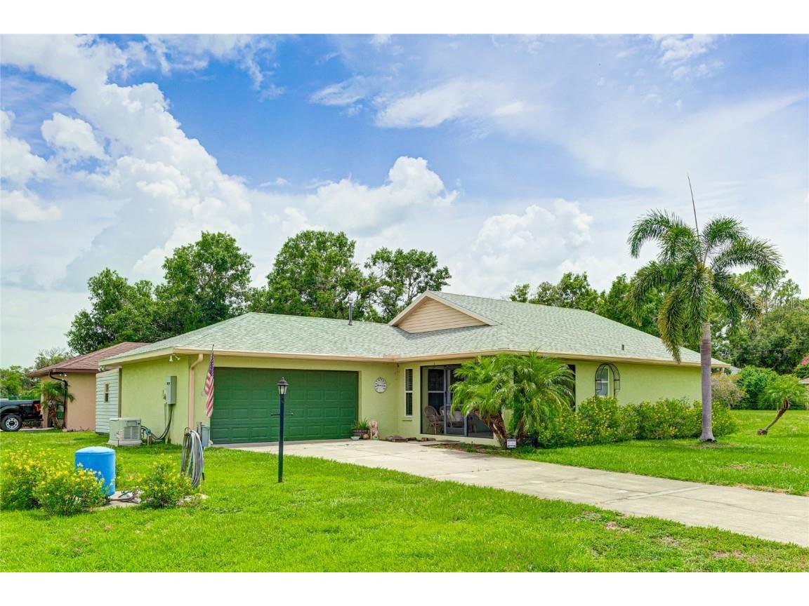 37080 Manatee Avenue Myakka City FL 34251 A4616539 image1
