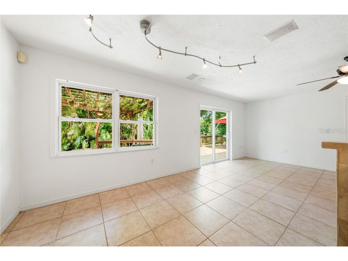 3709 Alden Way Sarasota FL 34232 - FLAMINGO LAKE A4647375 image10