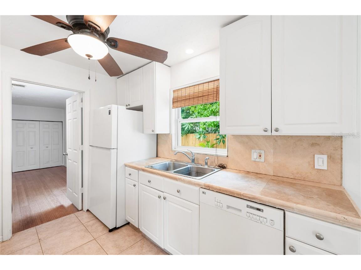 3709 Alden Way Sarasota FL 34232 - FLAMINGO LAKE A4647375 image17