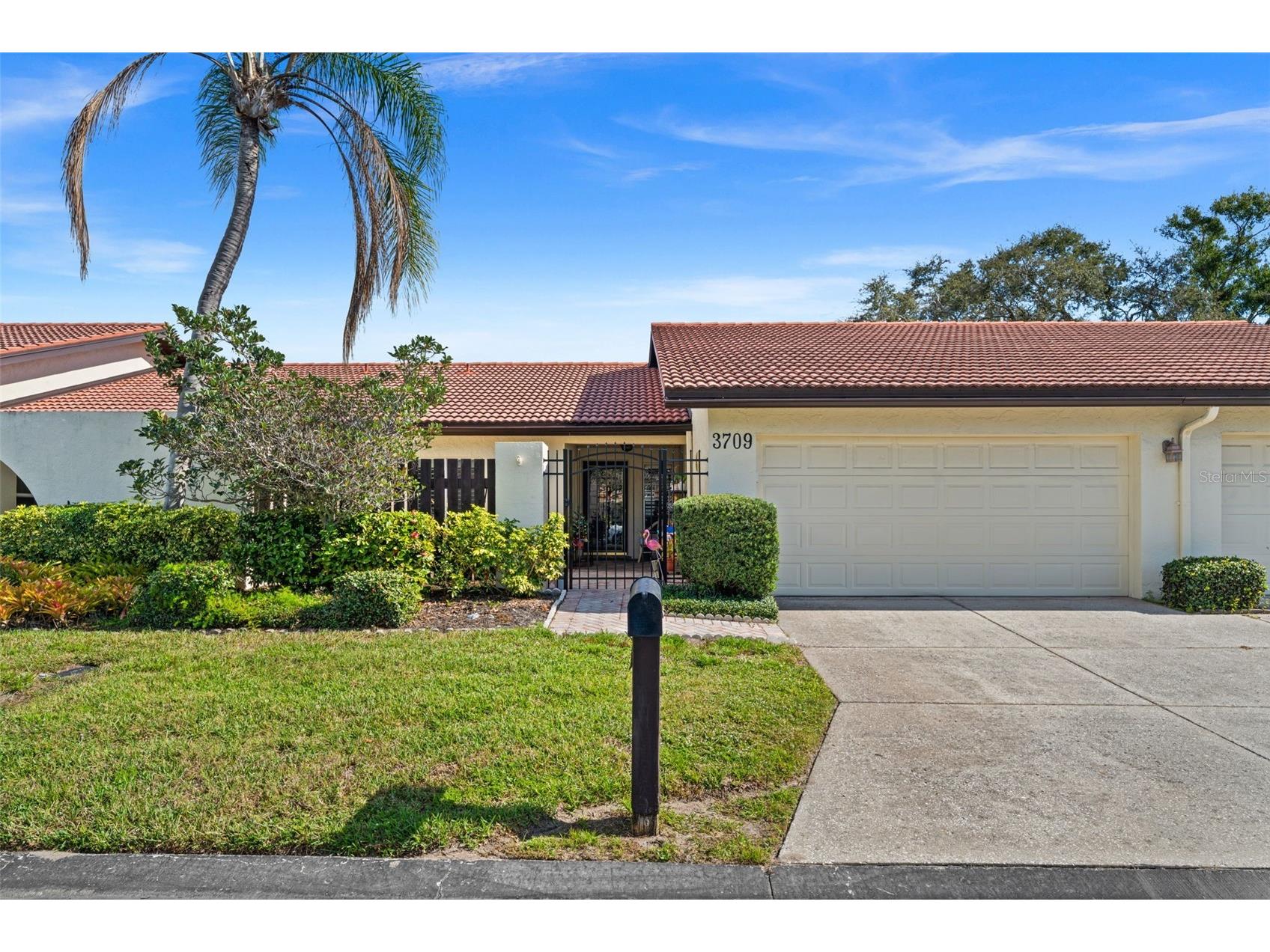 3709 Miguel Way #8602 Sarasota FL 34232 A4681971 image1