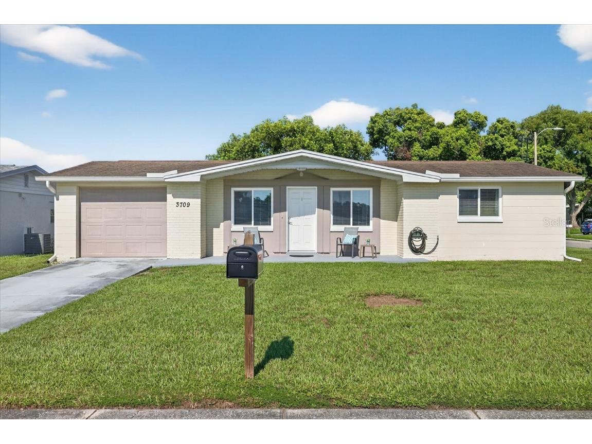 3709 Panola Dr New Port Richey FL 34652 W7878323 image1
