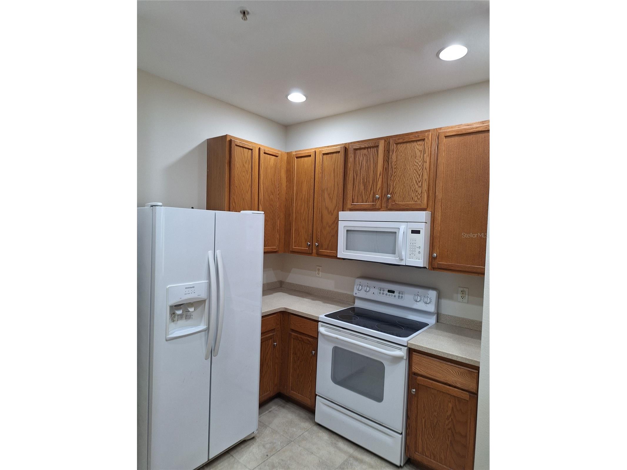 3709 Parkridge Circle #7-204 Sarasota FL 34243 N6142325 image8