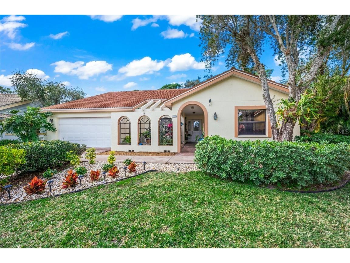 3709 Surrey Lane Sarasota FL 34235 A4610501 image1