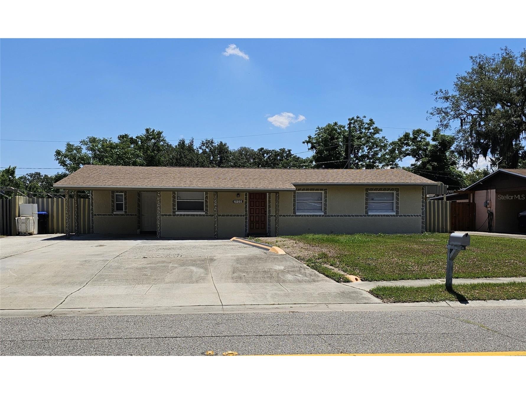 3709 Westgate Road Orlando FL 32808 O6411528 image1