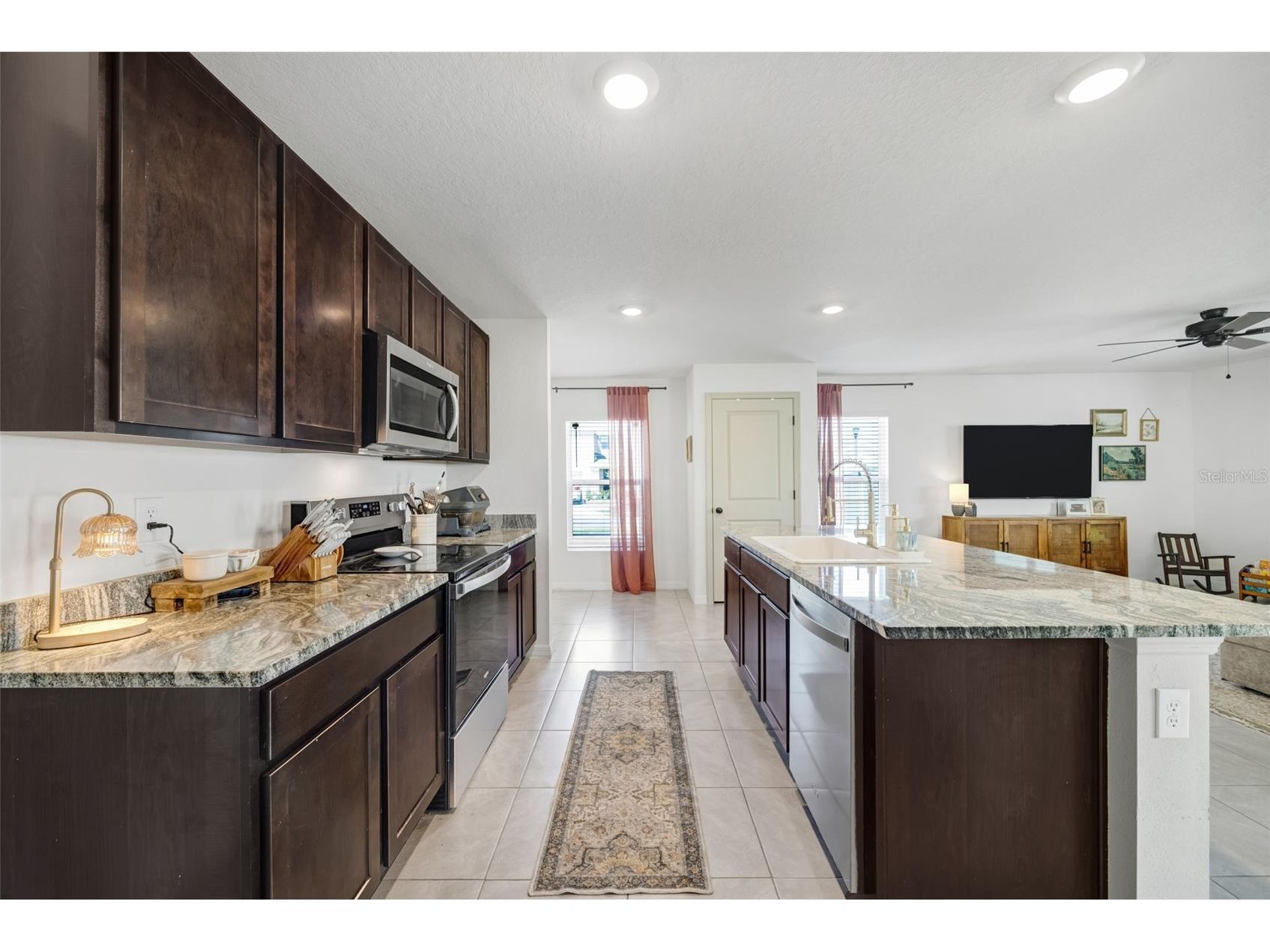 37092 Kings Crown Drive Zephyrhills FL 33541 W7884352 image13